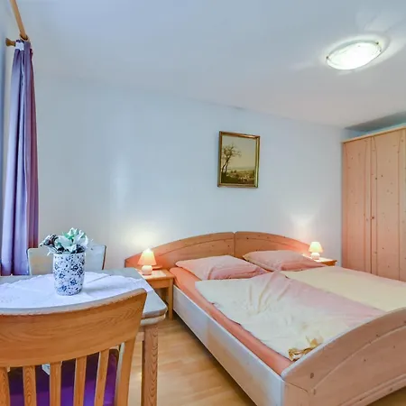 Katharinenhof Kramer Sehr Gross *